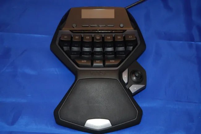 有人为已经发布16年的 Logitech G13 游戏键盘写了 Linux 驱动，并进入了 Linux 内核